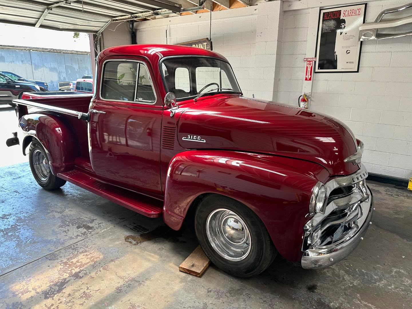 Chevy 3100 - Photo